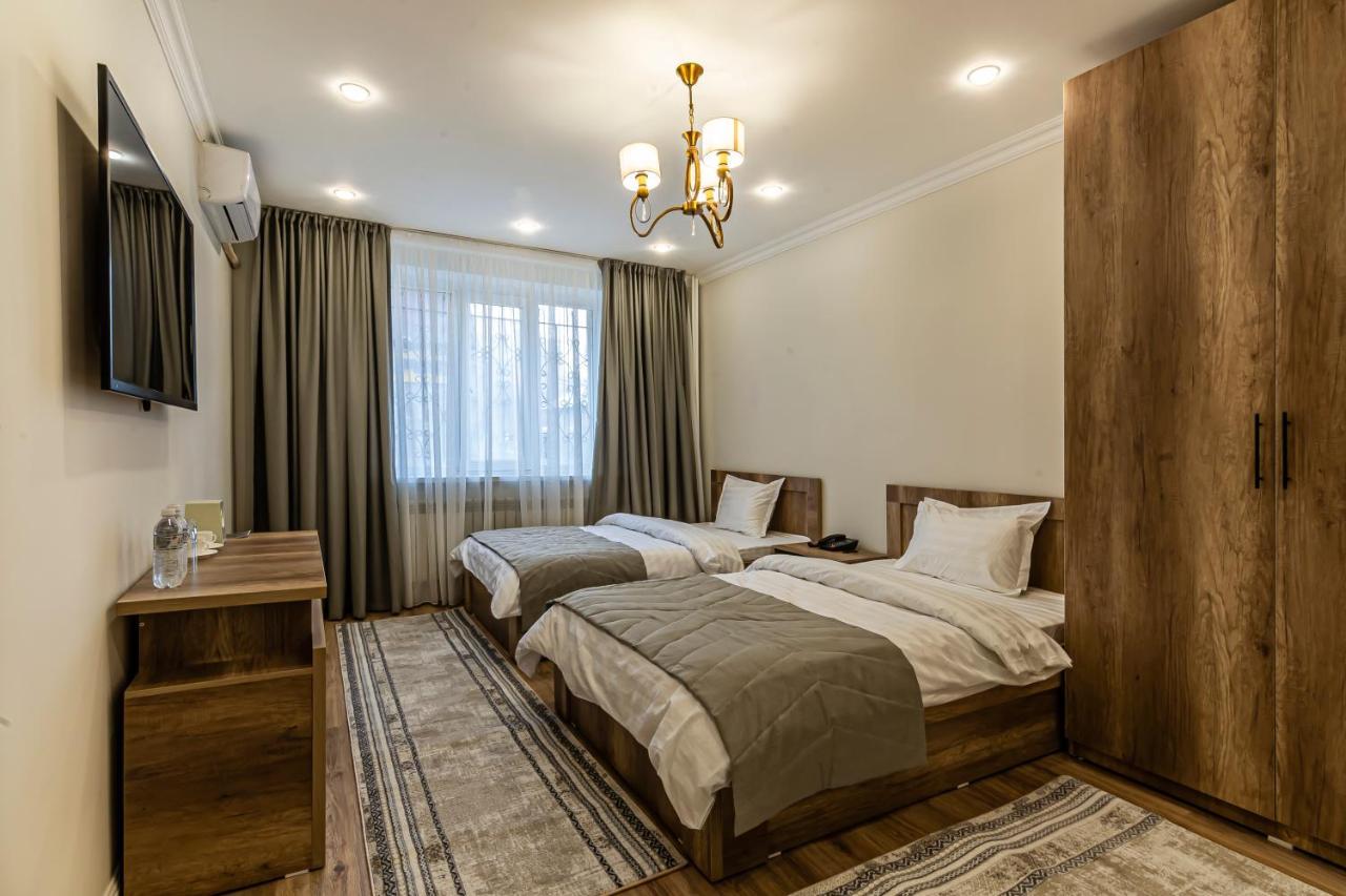 Oscar Hotel By Ag Hotels Group Almaty Bagian luar foto