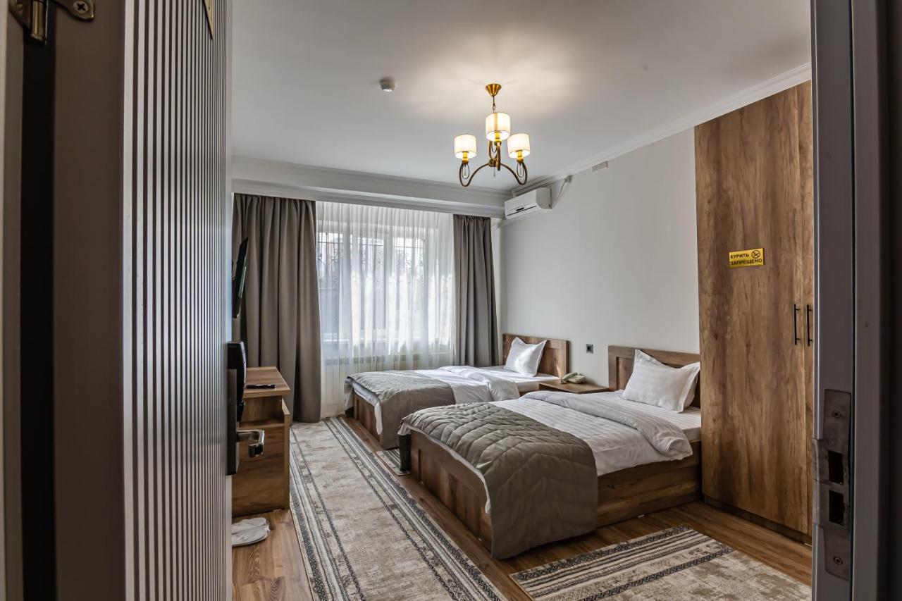 Oscar Hotel By Ag Hotels Group Almaty Bagian luar foto