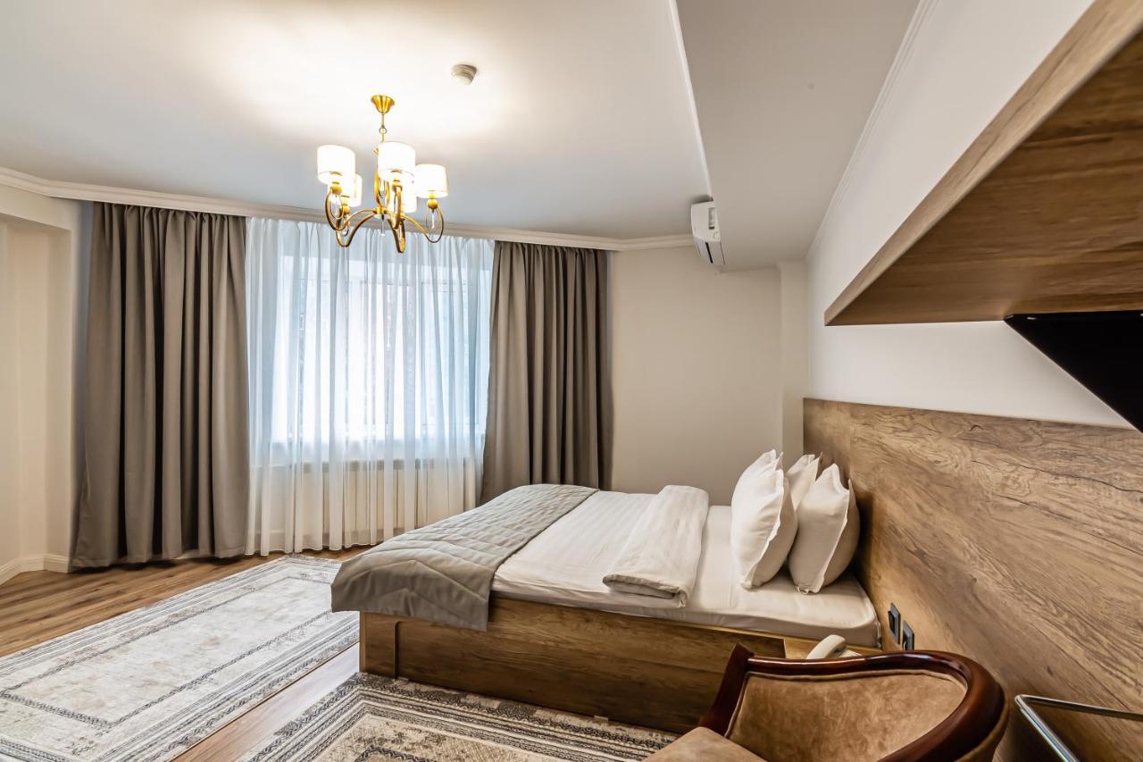 Oscar Hotel By Ag Hotels Group Almaty Bagian luar foto