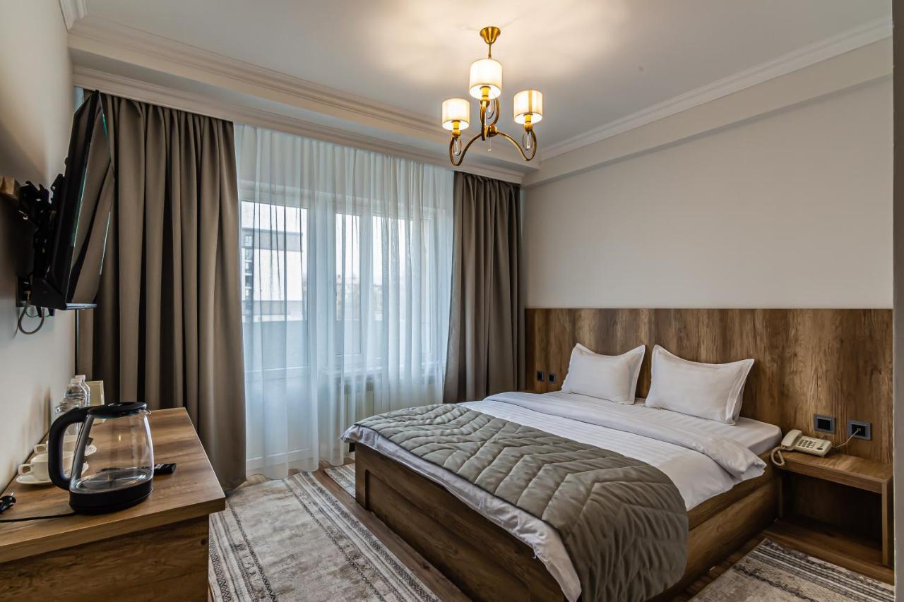 Oscar Hotel By Ag Hotels Group Almaty Bagian luar foto